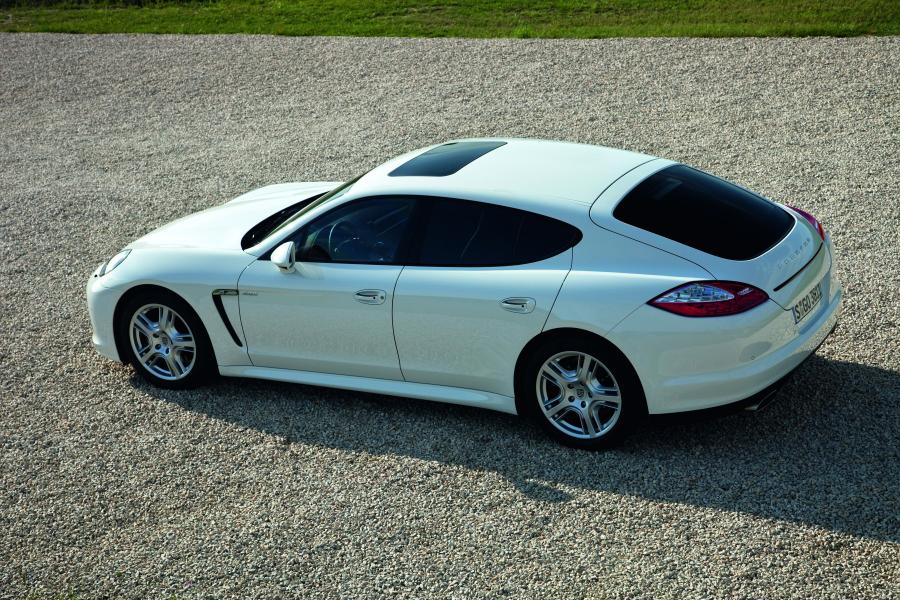  Porsche Panamera Diesel 2011 года  (фото 18 из 37)
